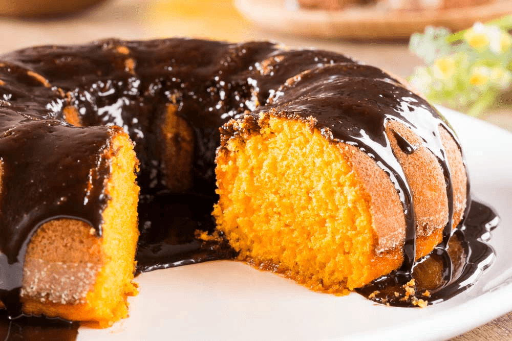 Pastel de zanahoria con glaseado cremoso